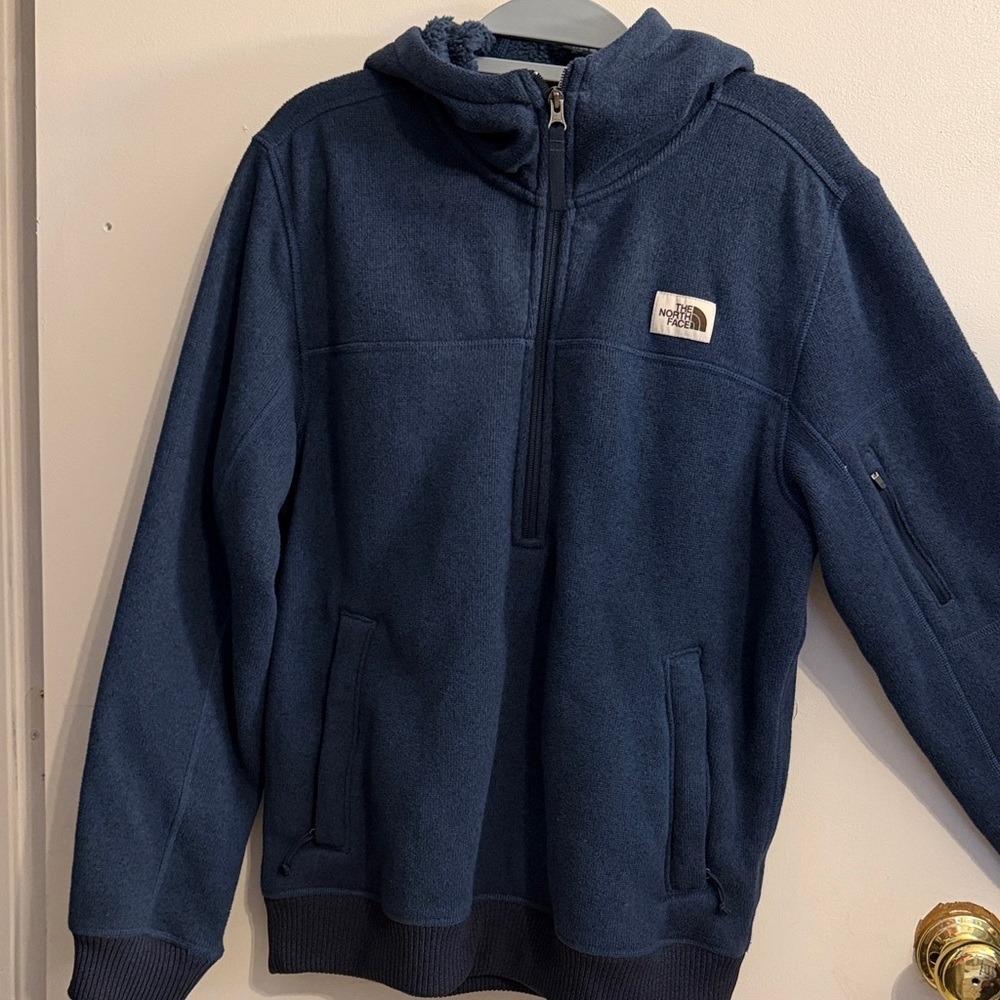 Men’s  mEDIUM The North Face Navy Fleece 1/2 zip Jacket with hood